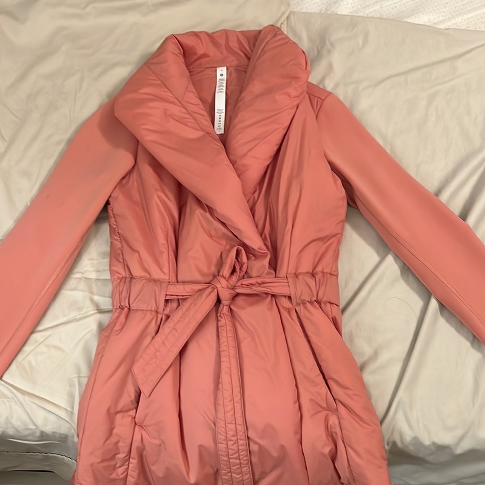 Lululemon down jacket